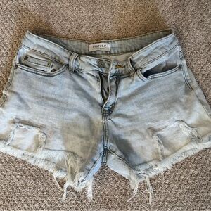 Just USA Light Wash Distressed Denim Jean Shorts